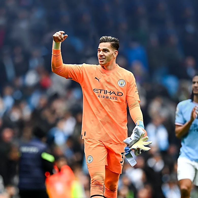 Gerónimo Rulli Nears Move to Manchester City as Backup Goalkeeper
