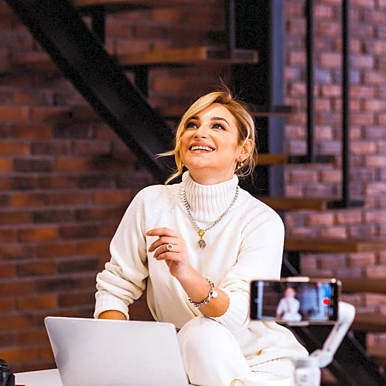Gen Z Entrepreneurs Thrive on Livestream Auction App Tilt