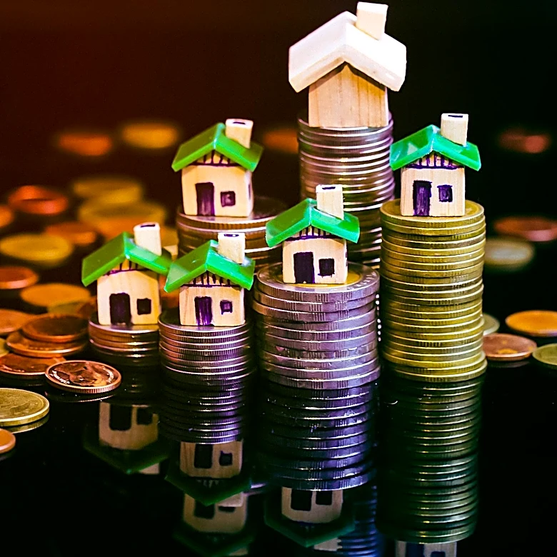 U.S. Housing Market Faces Prolonged Correction Due to High Mortgage Rates