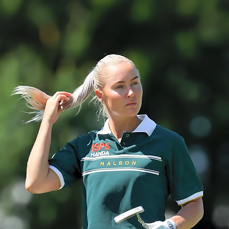 Lottie Woad and Charley Hull in Contention at AIG Women's Open