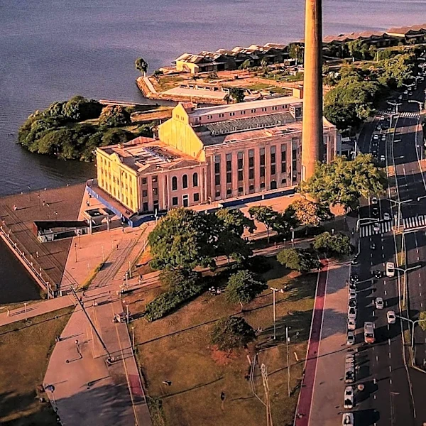 Great Lakes Region Towns Highlight Unique Waterfront Attractions and Heritage