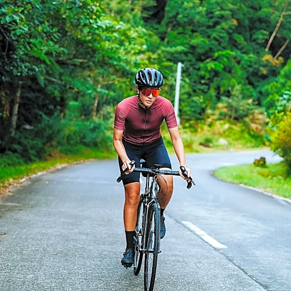 Cycling Community Confronts Fat Loss Myths Impacting Performance and Recovery