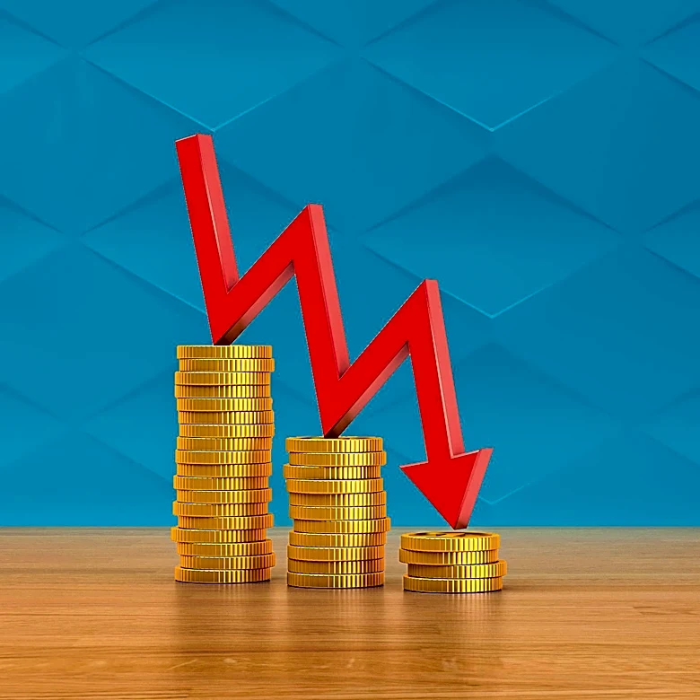 Meta's AI Spending Leads to Significant Cash Flow Decline Amid Investor Concerns