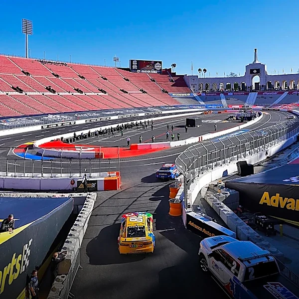 NASCAR Iowa Speedway to Host Major Racing Weekend with National Series Events