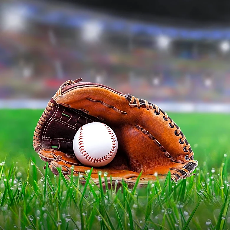 Chicago White Sox Acquire Luis Castillo to Strengthen Pitching Rotation