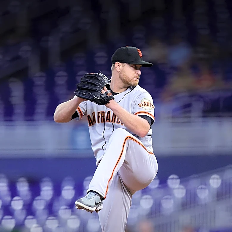 San Diego Padres Dominate San Francisco Giants with 7-0 Victory