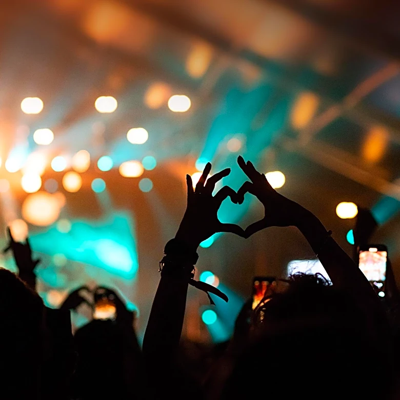 Lollapalooza 2026 Streams Live on Disney+ and Hulu, Featuring Olivia Dean and Other Artists