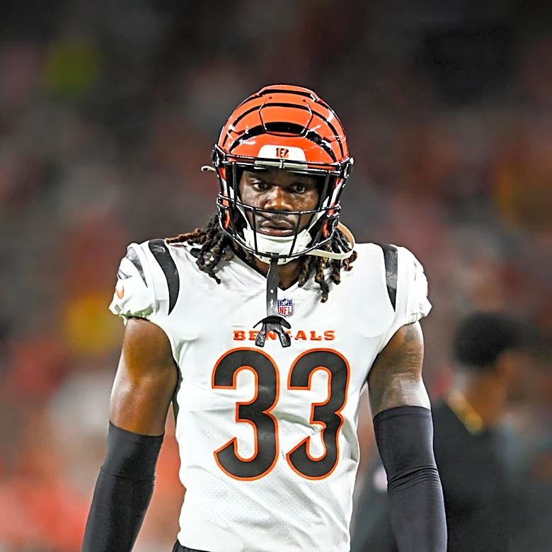 Bengals Training Camp Day 4 Highlights Competitive Spirit and Team Development