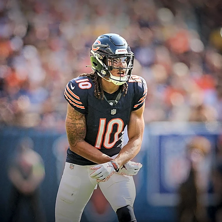 Chicago Bears Defense Shines in Training Camp Amidst Weather Challenges