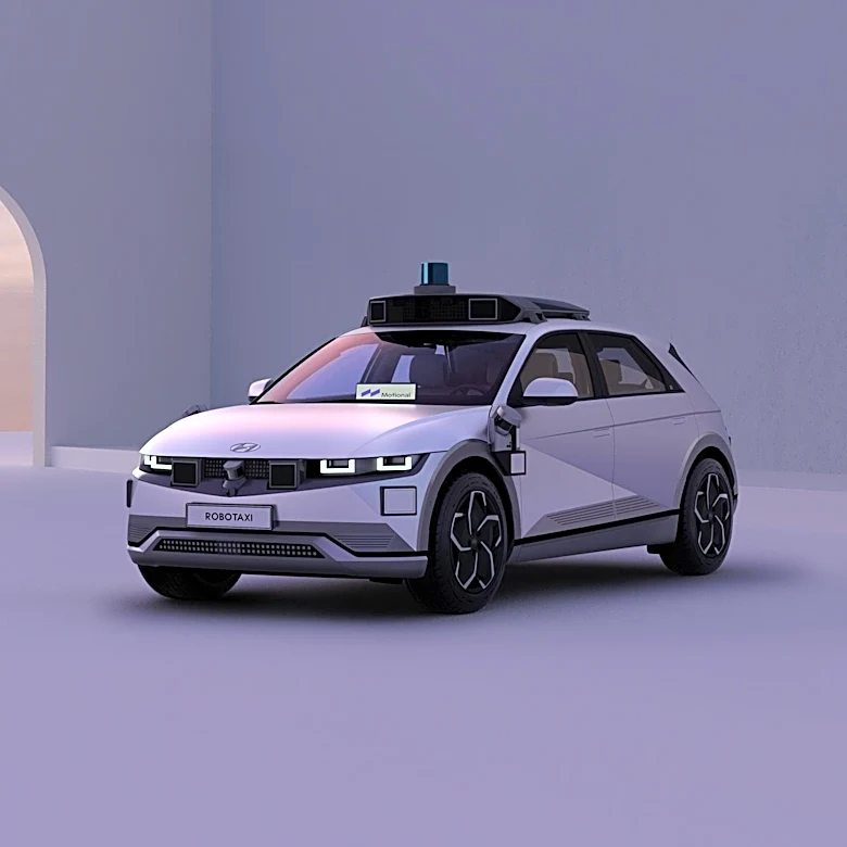 U.S. Regulators Push for Robotaxi Expansion Amid Local Resistance