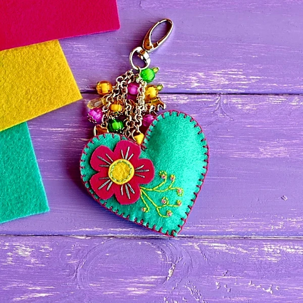 Vivid Colors Creative Hosts Workshop for Personalized Backpack Charms