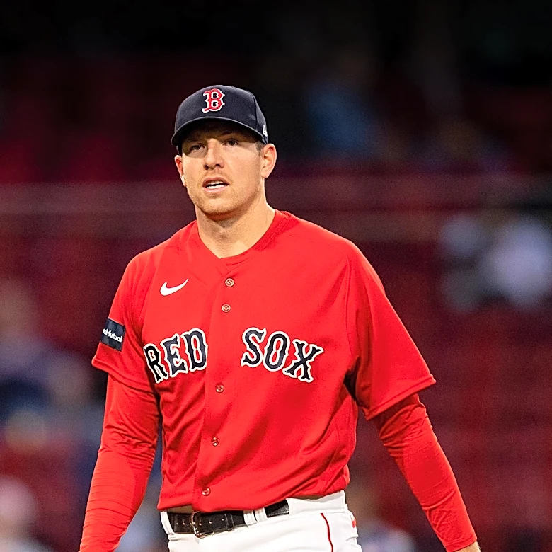 Red Sox Engage in Trade Talks with Reds Over Elly De La Cruz, Eyeing Shortstop Reinforcement