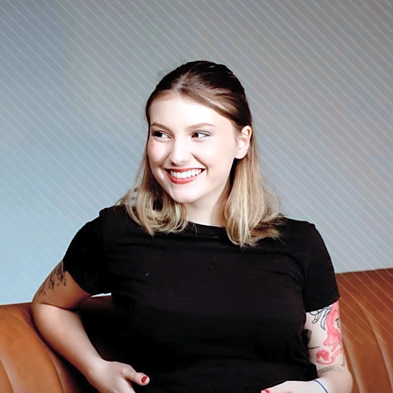 Alex Cooper Responds to Troll's Comment on Pregnancy Amid Gestational Diabetes Diagnosis