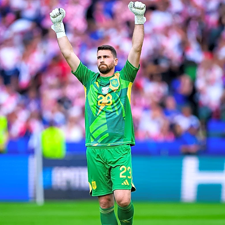 Unai Simón Wins World Cup 2026 Golden Glove with Historic Performance