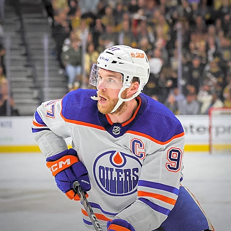 Edmonton Oilers Consider Strategic Trades Ahead of 2026-27 Season