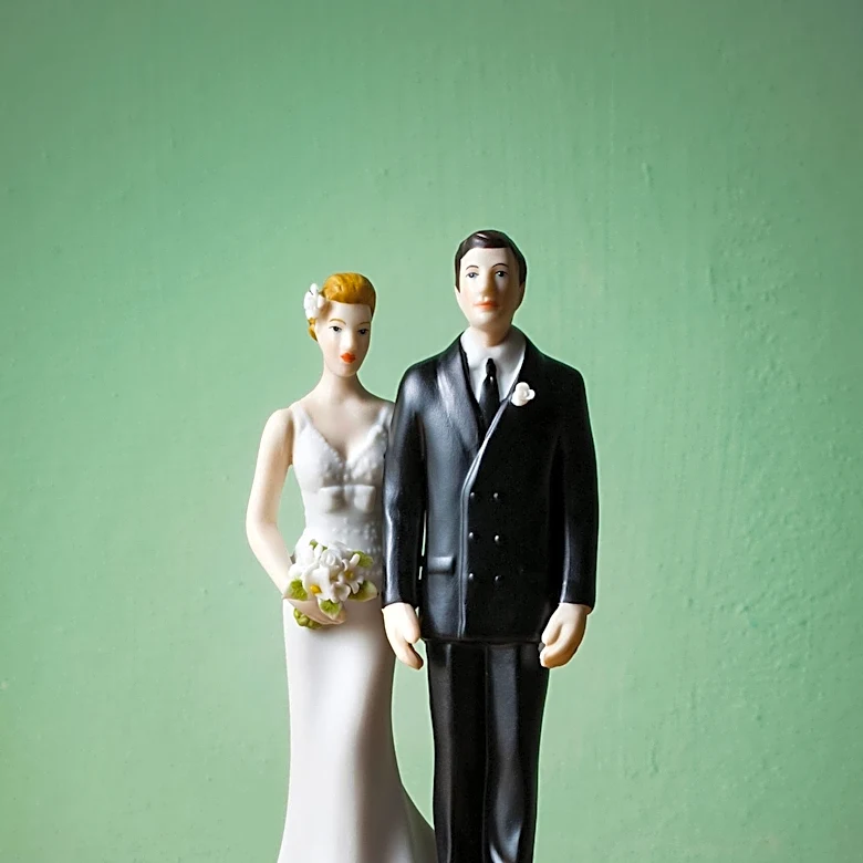 Alice McDermott's 'At Weddings and Wakes' Explores Love and Loss in Irish-American Culture