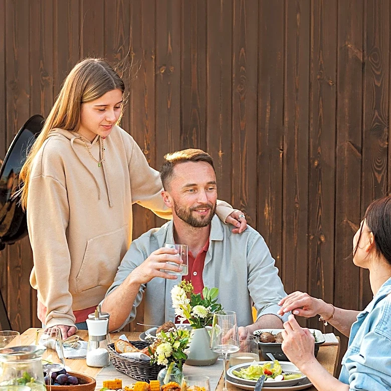 Rising Costs Drive Americans to Host Gatherings at Home for Savings