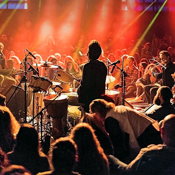 Kylie Minogue and Nick Cave Reunite for Live Performance in Brighton