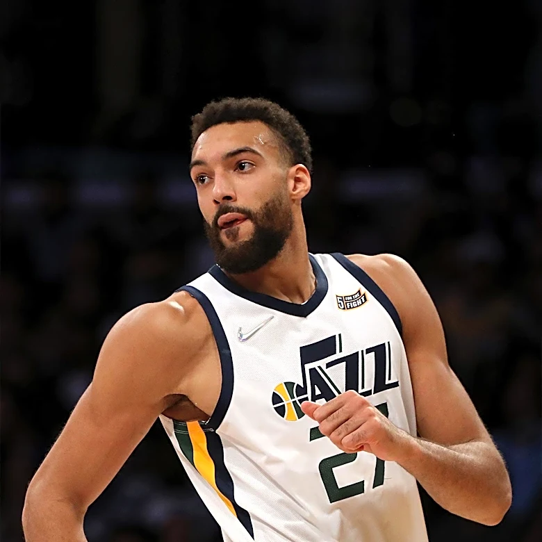 Ciryl Gane Showcases Athleticism in Basketball Game with Rudy Gobert
