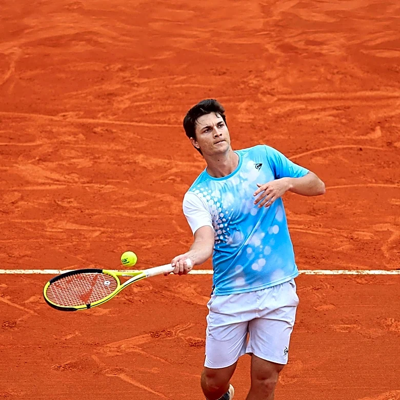Michael Zheng Faces Miomir Kecmanovic in National Bank Open First Round