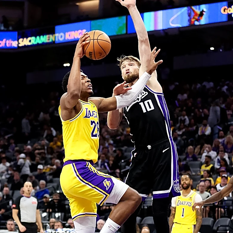 Mike Bibby Reflects on Controversial Kings vs. Lakers Playoff Series
