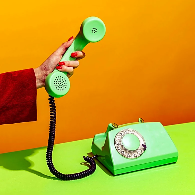 Digital Detox Trend Gains Momentum as Americans Embrace Analog Lifestyle