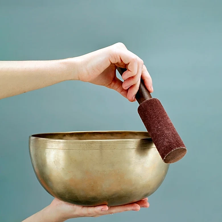 Sound Practitioner Kayla Baker Hosts Fall Equinox Sound Bath for Deep Rest and Grounding