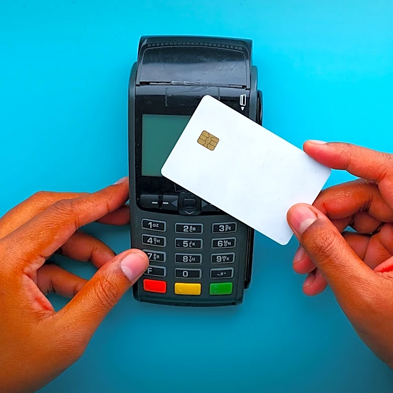 AI Technology Raises Ethical and Economic Concerns Amidst Cashierless Payment Expansion