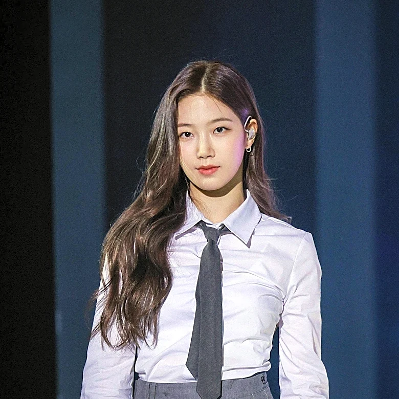 Le Sserafim's Agency Launches Nationwide Auditions in Korea's Coastal Regions