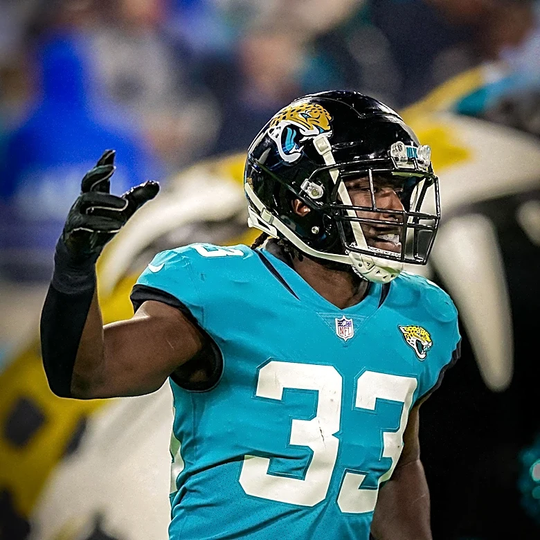 Jacksonville Jaguars Coach Liam Coen Highlights Rookie Receivers' Impact in Training Camp