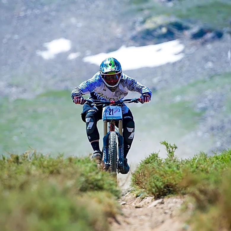 Charlie Aldridge and Sina Frei Secure XCO Titles at European Championships