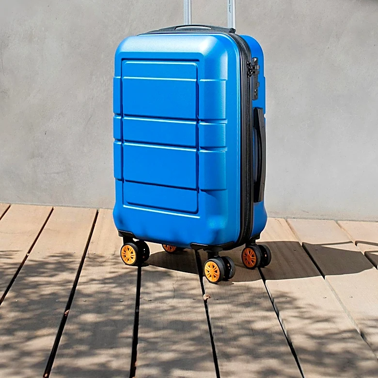 WaterField Designs Introduces 48-Hour Modular Travel System for Extended Journeys