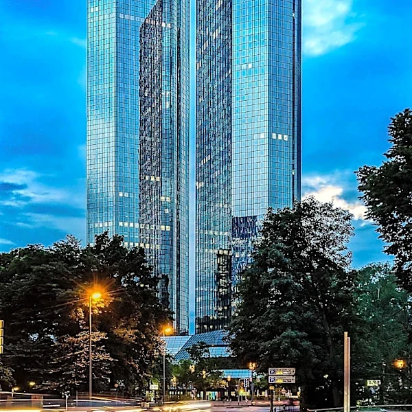 Deutsche Bank Identifies Software as a Hedge Against AI-Induced Market Volatility