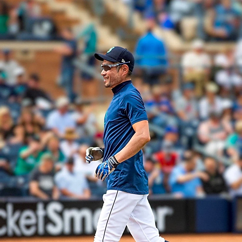 Seattle Mariners Acquire Taylor Ward to Bolster Lineup