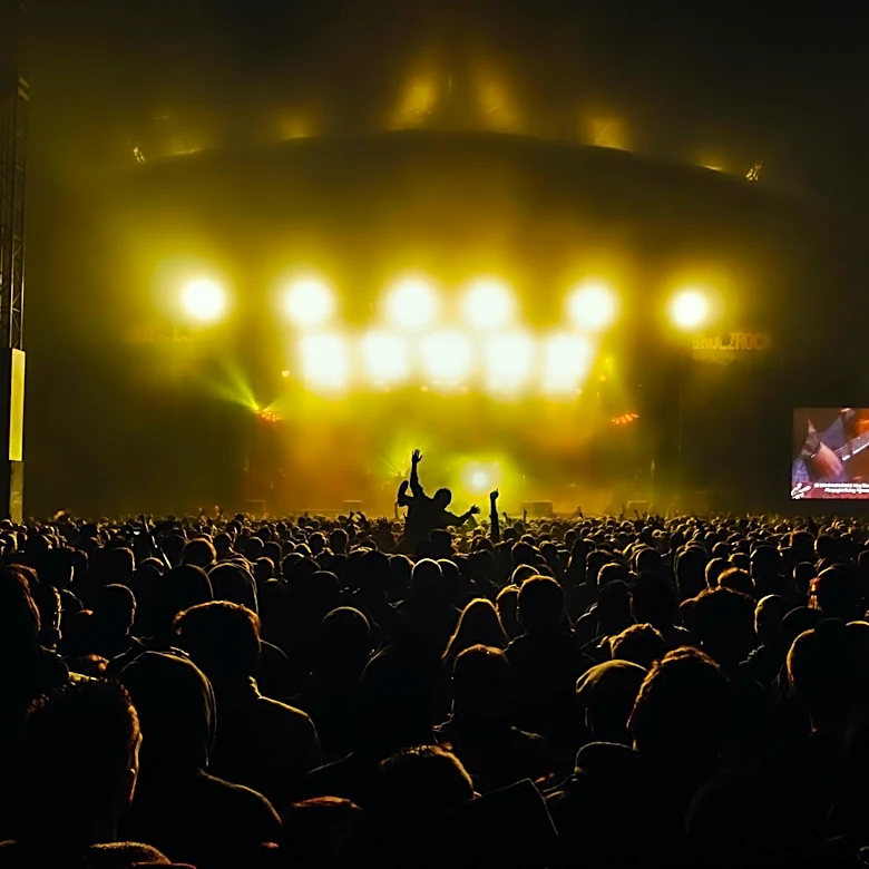 Tate McRae Headlines Osheaga and Lollapalooza, Showcasing Pop Star Talent