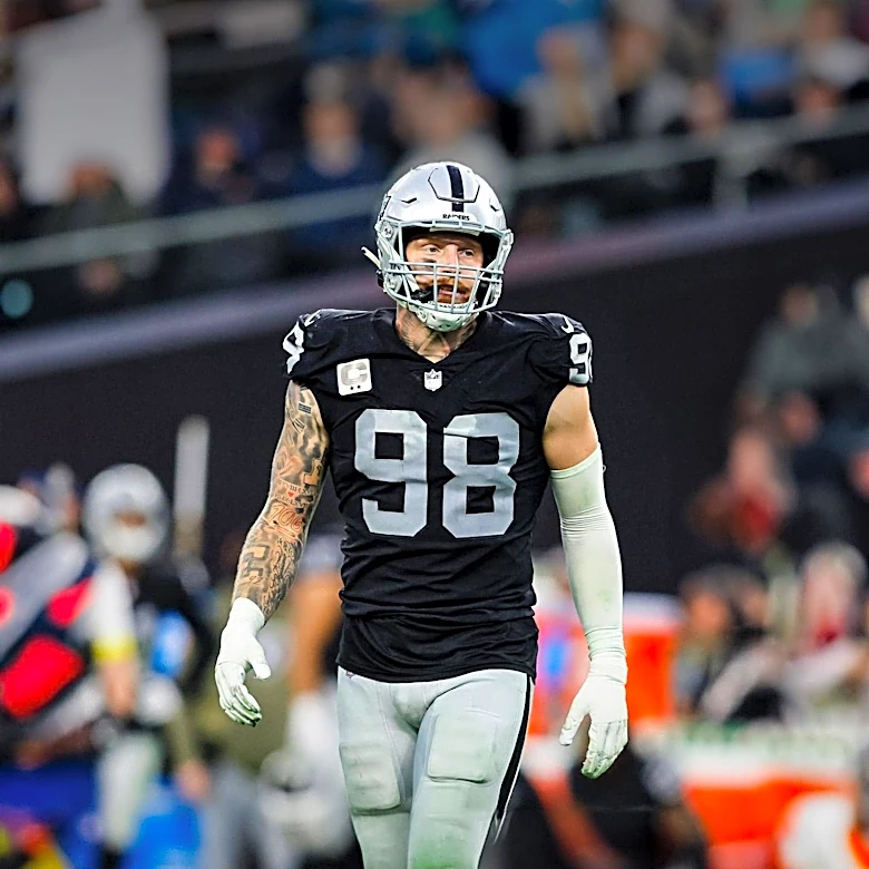 Las Vegas Raiders Host Open Practice, Excite Fans Ahead of Preseason
