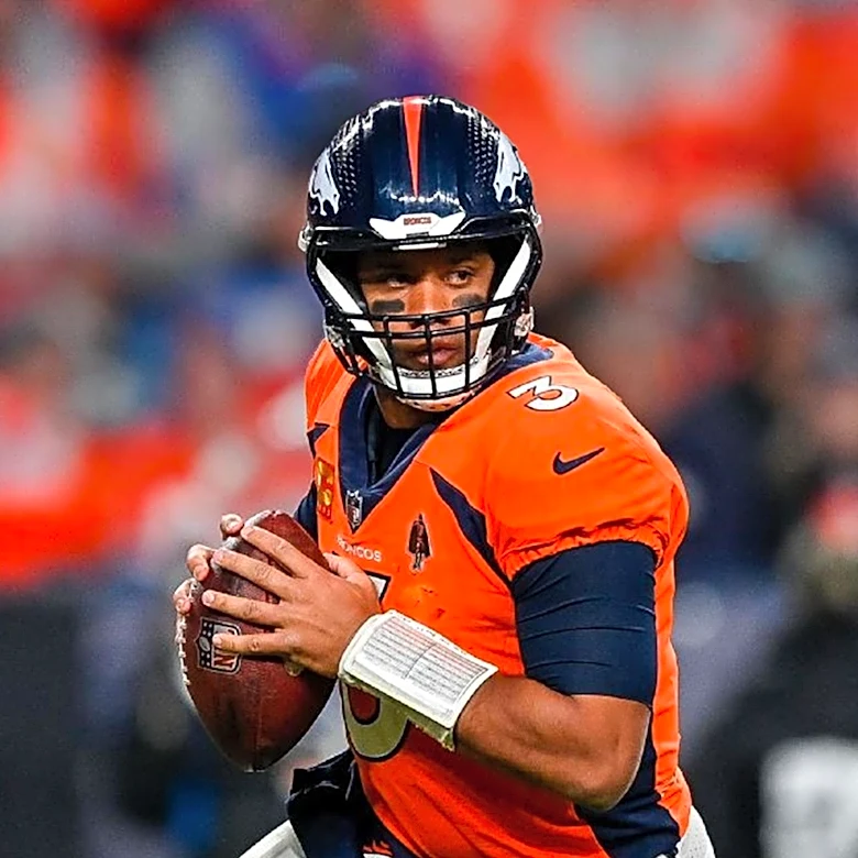 Fantasy Football Touts Misjudge 2026 Quarterback and Receiver Values