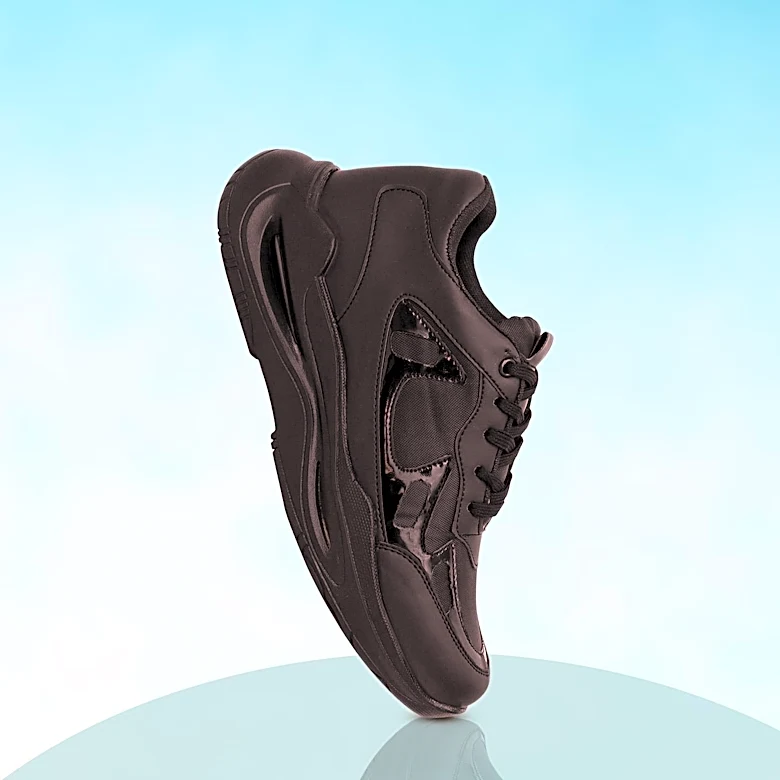 Kanye West Unveils New Yeezy 800 Sneaker Design