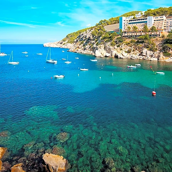 Cap Vermell Grand Hotel Sponsors Team in Copa del Rey Sailing Regatta