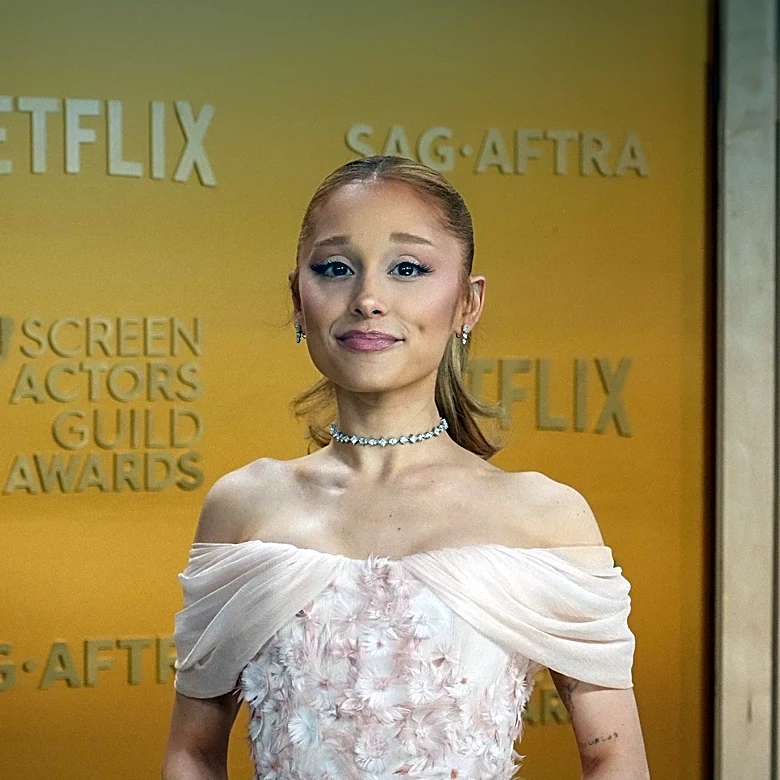 Ariana Grande Steps Back from Spotlight Amid Weight Criticism
