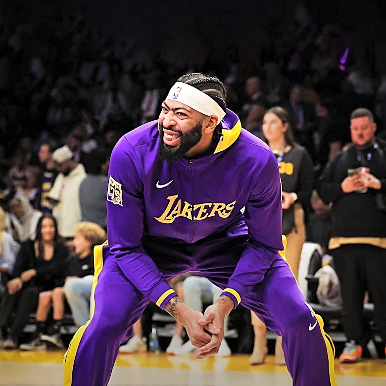Anthony Davis Disputes Former Coach's Claim About LeBron James Workout Routine