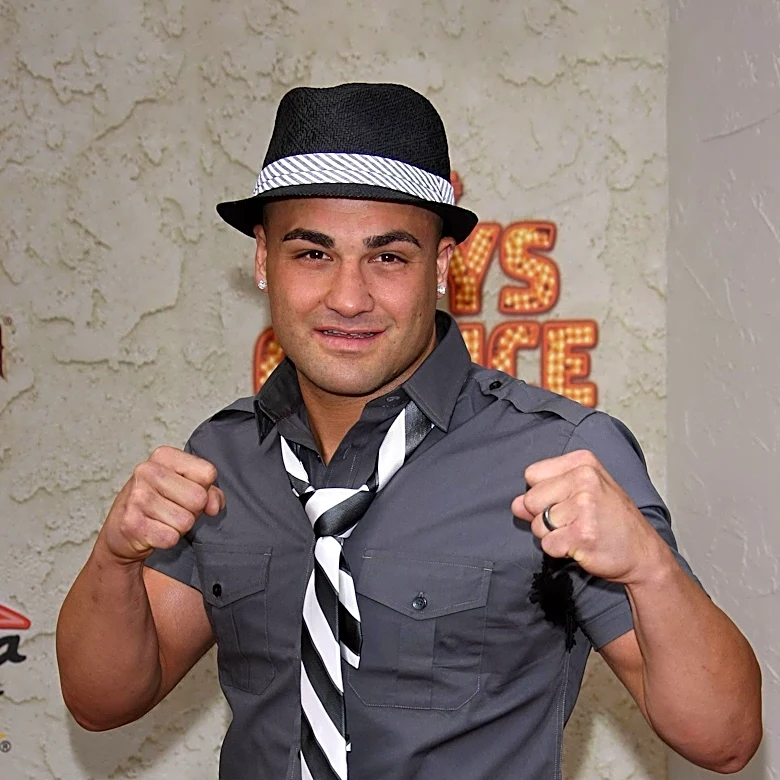 Joel Alvarez and Chidi Njokuani Targeted for UFC 330 Bout on August 15