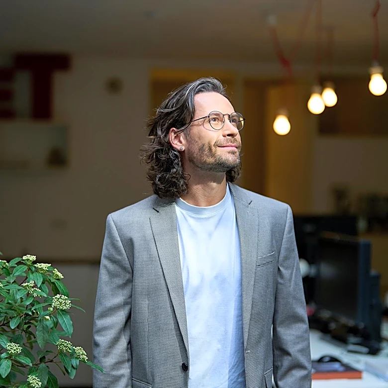 Palantir CEO Alex Karp Criticizes AI Market for Monopolistic Tendencies