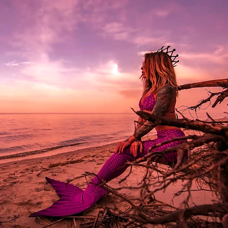 Northern California's Merfolk Community Finds Connection and Creativity