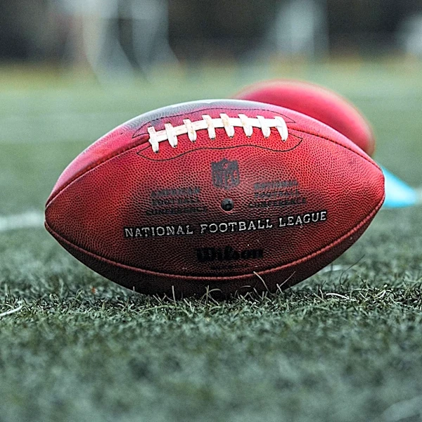 NFL Media Rights Talks with CBS Delayed Amid Paramount-WBD Merger Issues