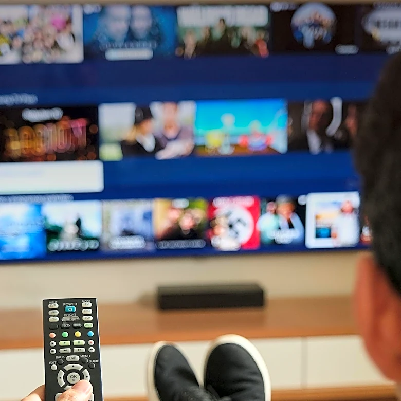 Hollywood Explores Free Tiers in Streaming Services to Attract Viewers