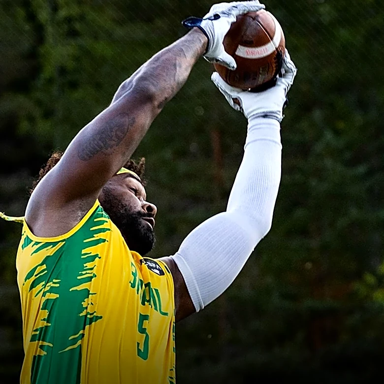 Houston Texans' Nico Collins Impresses with One-Handed Catch During Practice