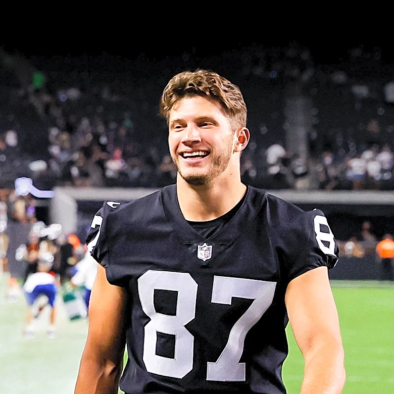 Las Vegas Raiders' Roster Decisions: Sleepers Under Pressure