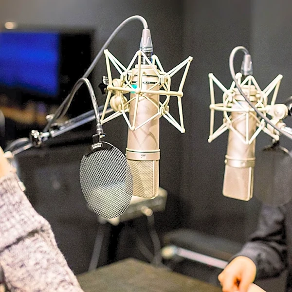 Liz Wiseman Discusses Leadership Styles on Radical Candor Podcast