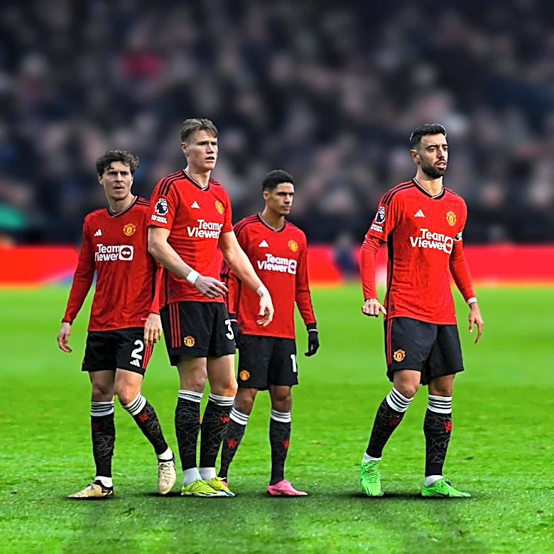 Manchester United Explores Left Back Options After Lewis Hall Setback